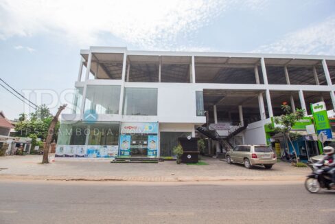 300 Sqm Office Space For Rent - Wat Bo