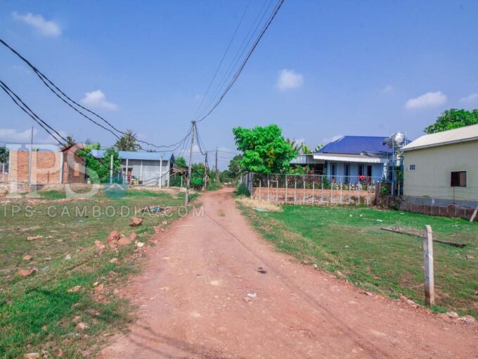 325sqm  Land  For Sale - Chreav