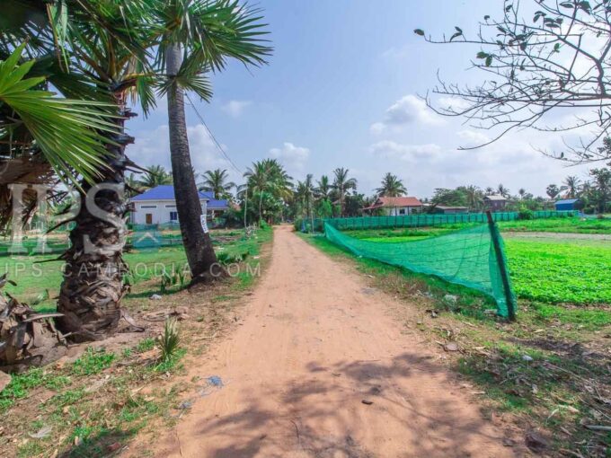 779 sqm Land  For Sale - Chreav