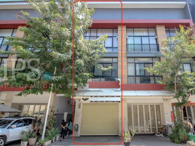 4 Bedroom Shophouse For Sale - Nirouth