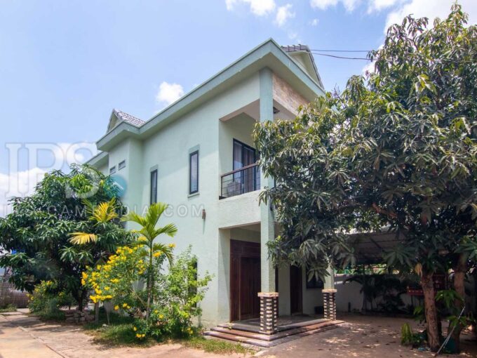 4 Bedroom Villa and 10 Studio Room Apartment Complex  For Rent - Svay Dangkum