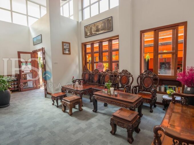 18 Bedroom Hotel For Rent - Pub Street