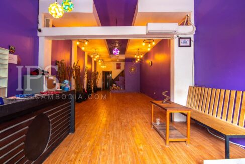 7 Bedroom House For Sale - Pub Street