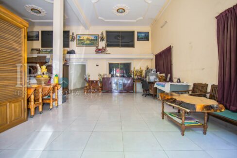 Commercial  Property For Rent - Psa Deum Tkov