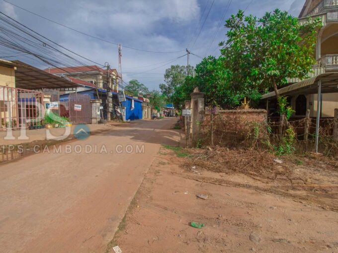 453 Sqm Land For Sale - Slor Kram