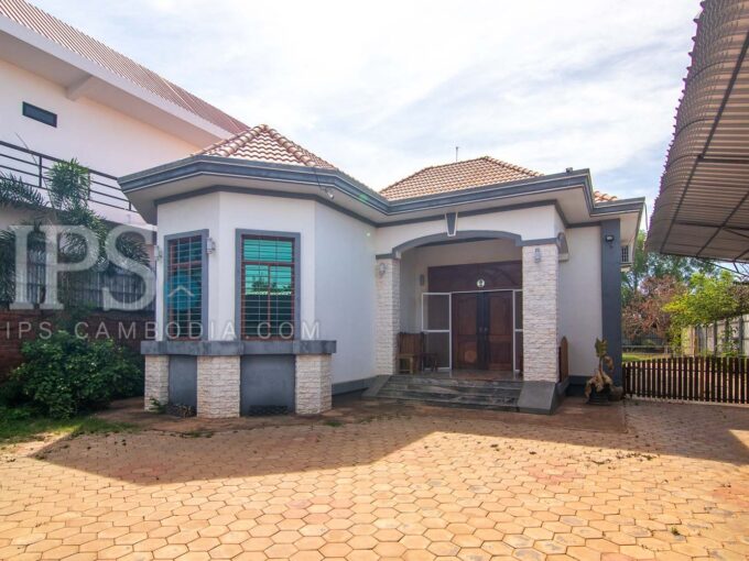 3 Bedroom Villa For Sale - Svay Dangkum