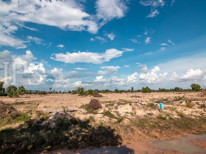 10 Hectare Land  For Sale - Run Ta Ek