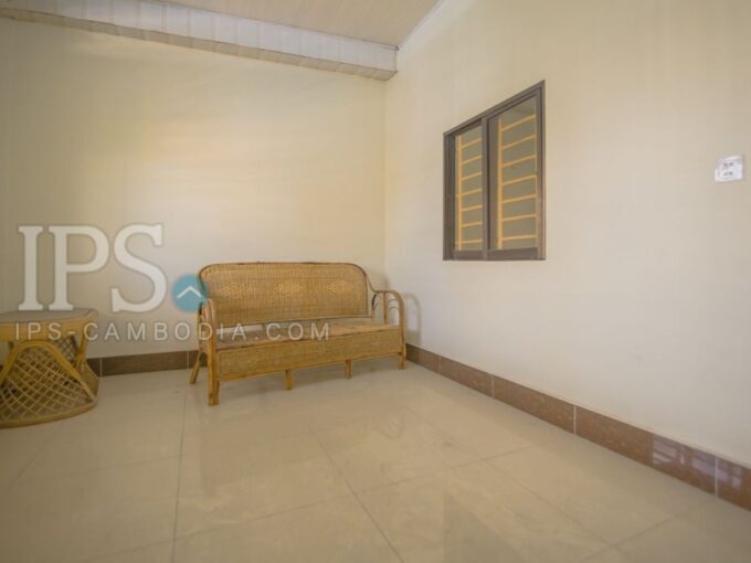 8 Bedroom Townhouse For Sale - Tonle Bassac