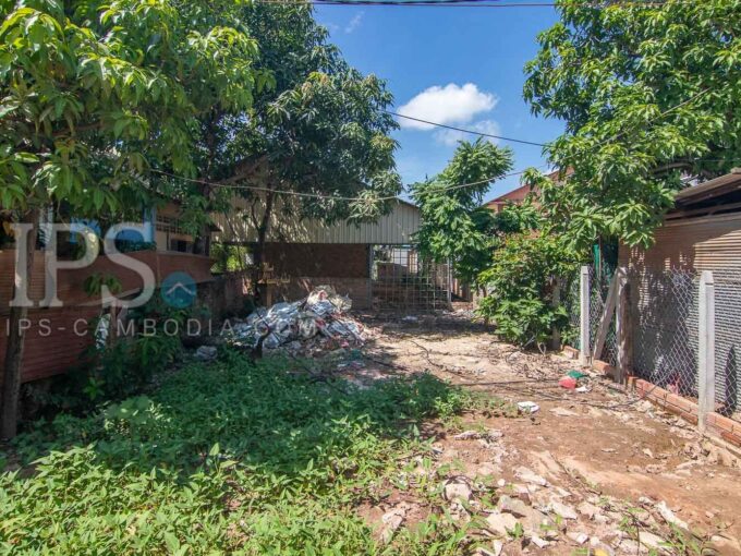 282 Sqm Land For Sale - Slor Kram
