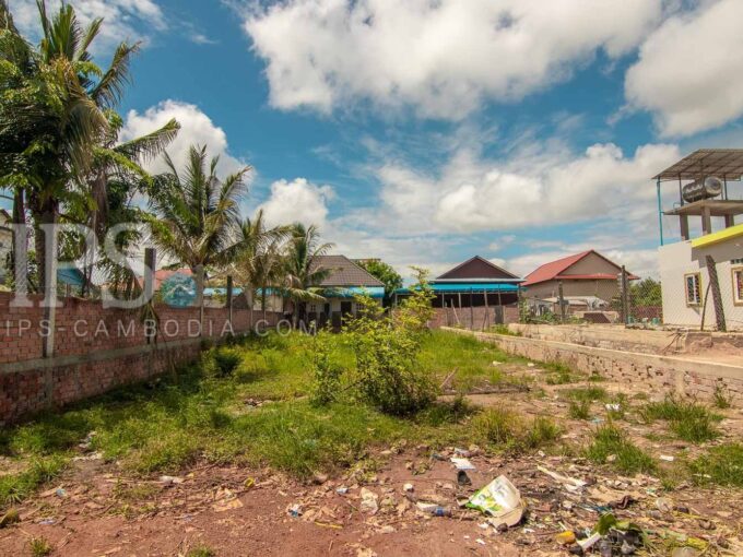 390 Sqm Land  For Sale - Sala Kamreuk