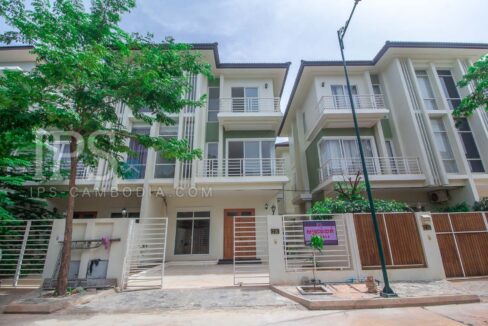 3 Bedroom Twin Villa for sale - Svay Dangkum