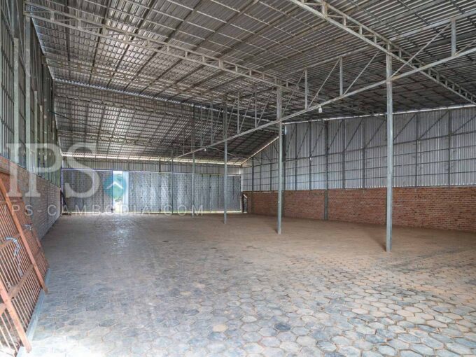 530 Sqm Warehouse For Rent - Sala Kamreuk