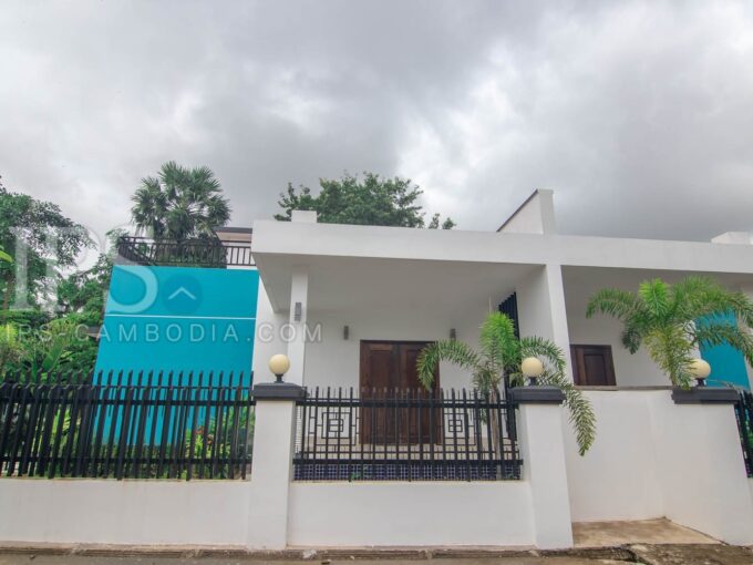 2 Bedroom Villa For Rent - Sambour