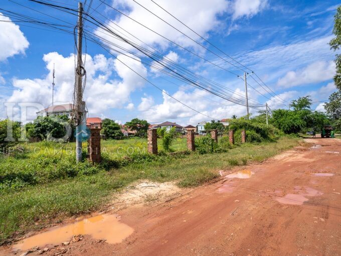 6000 Sqm Land For Sale - Svay Dangkum