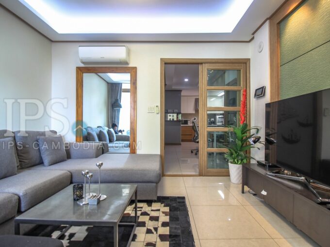 1 Bedroom Condo For Rent- De Castle Royal