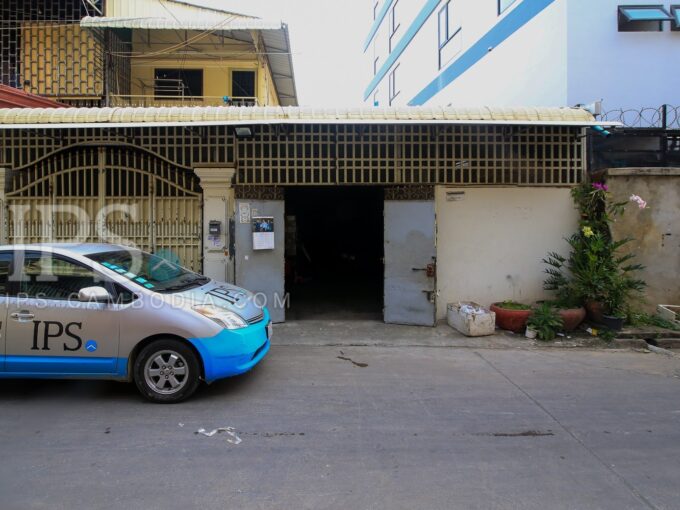 183 Sqm House and Lot For Sale  - Toul Tum Poung 2