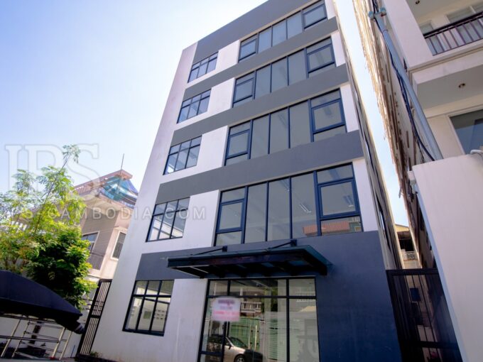 189 Sqm Office Space For Rent - Russian Market