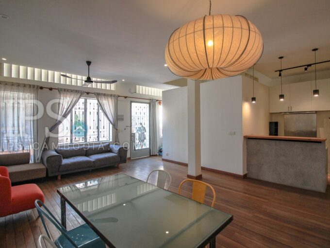 Renovated 2 Bedroom Apartment For Rent - Phsar Chas