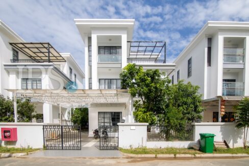 5 Bedroom Villa For Sale - Chak Angrae Kraom