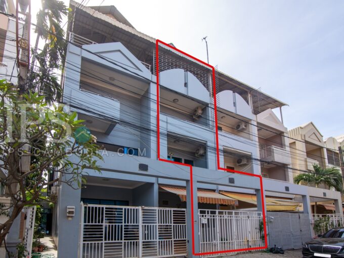 4 Bedroom Twin Villa For Sale - Borey Chamkamorn