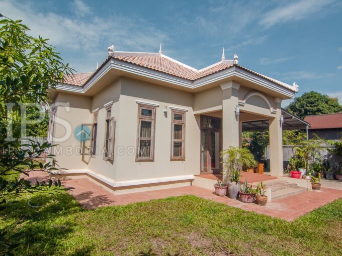 2 Bedroom House For Rent In Sala Kamreuk