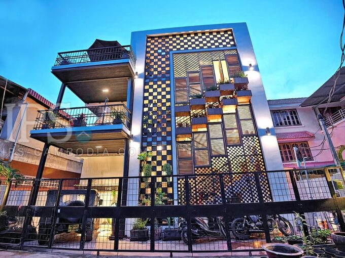 5 Bedroom Villa For Rent - Night Market Area