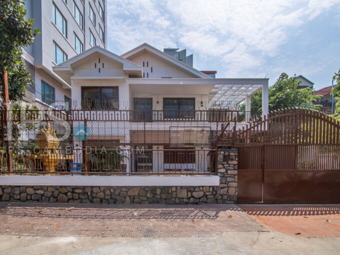 4 Bedroom Villa For Rent - Boeng Riang