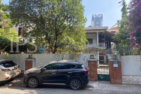 4 Bedroom Commercial Villa For Rent - BKK1