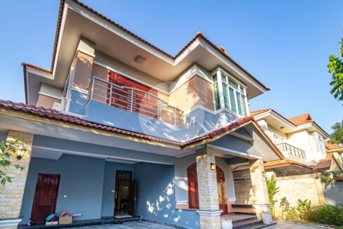 5 Bedroom Villa For Rent - Tonle Bassac
