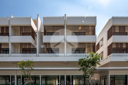 3 Bedroom Shophouse For Rent - KMH Park