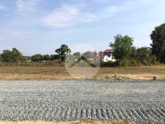 215 Sqm Residential Land For Sale - Bat Doeng