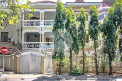 5 Bedroom Commercial Villa For Rent - Tonle Bassac