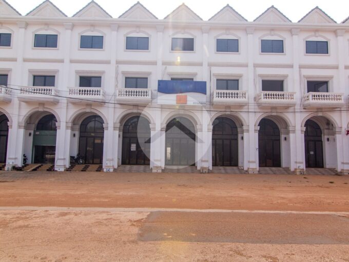4 Bedroom Flat For Sale - Sala Kamreuk