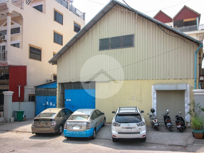 336 Sqm Warehouse For Rent - Toul Tom Poung