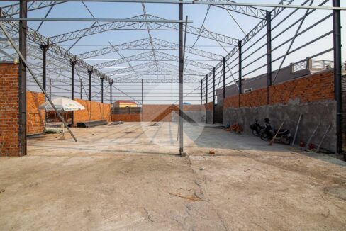 425 Sqm Warehouse For Rent - Por Sen Chey