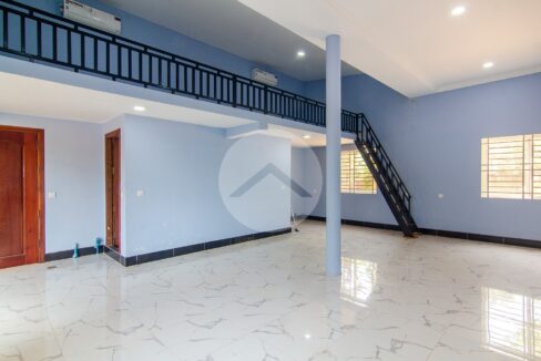 64 Sqm Commercial Space With Mezzanine For Rent - Sala Kamreuk