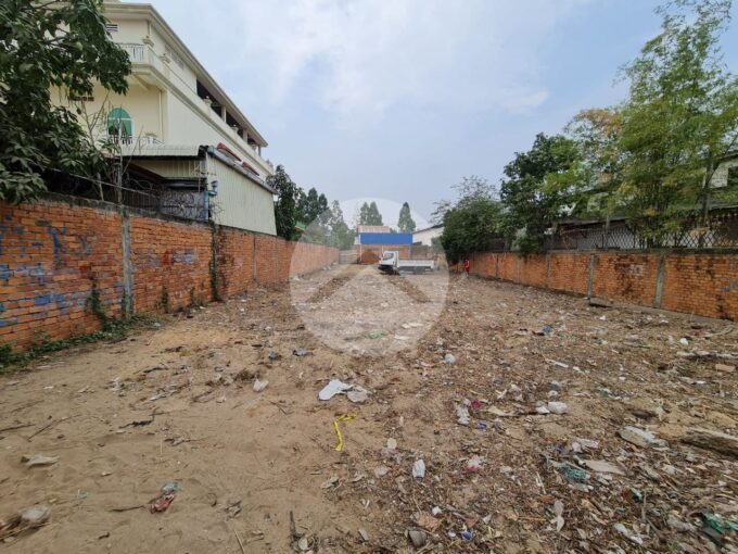 700 Sqm Commercial Land For Sale - Khan Por Sen Chey