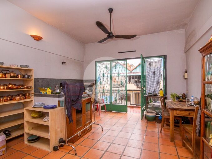 3 Bedroom Flat For Sale - Orussey 3