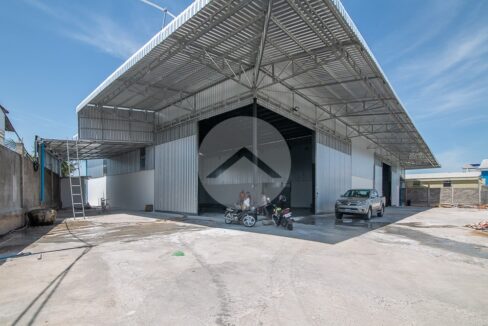 850 Sqm Warehouse For Rent - Sen Sok