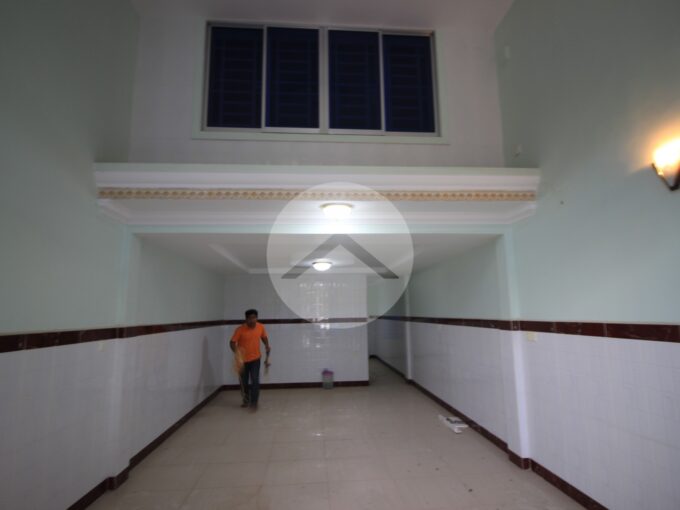 2 Bedroom Flat For Sale - Toul Sangkae