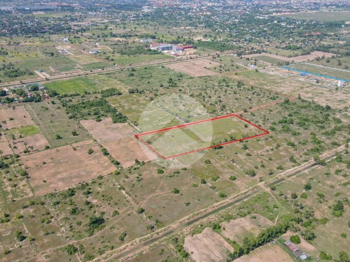 17595 Sqm Land For Sale - Road 60