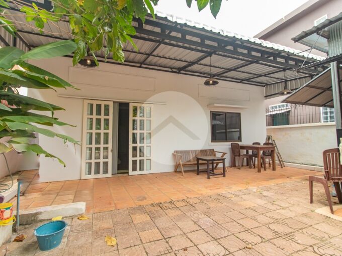 2 Bedroom House For Rent - Svay Dangkum