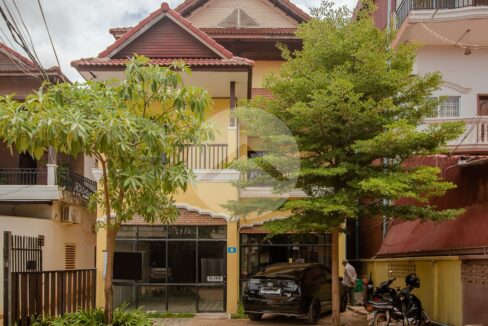 10 Bedroom Commercial Building For Rent - Old Market  Pub Street