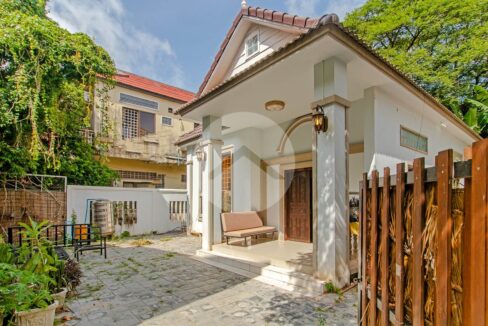 2 Bedroom Villa For Rent - Slor Kram