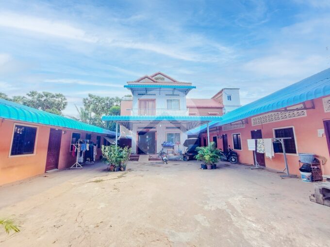 3 Bedroom House with 10 Rental Rooms For Sale - Svay Dangkum