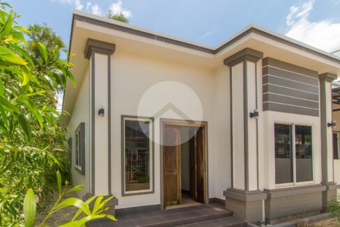 2 Bedroom Villa For Rent - Svay Dangkum