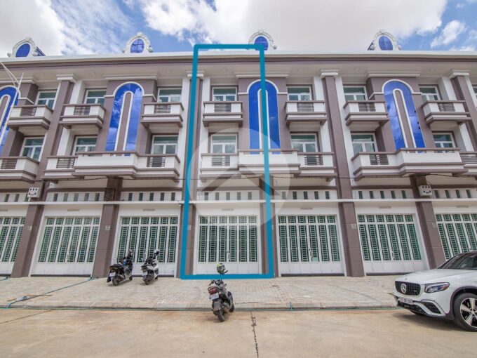5 Bedroom Shophouse For Rent - Chroy Changvar