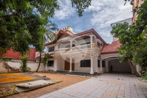 4 Bedroom Villa For Rent -Toul Tom Pong