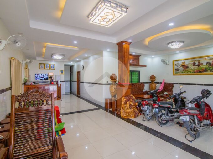 17 Bedroom Guesthouse For Rent - Teak Thla
