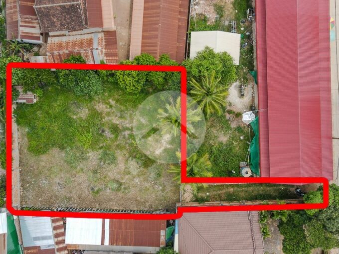 702 Sqm Residential Land For Sale - Slor Kram